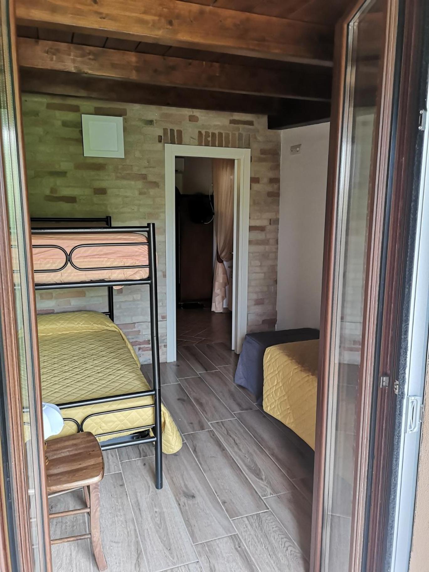 Agriturismo Vecchio Gelso Ortezzano Eksteriør billede