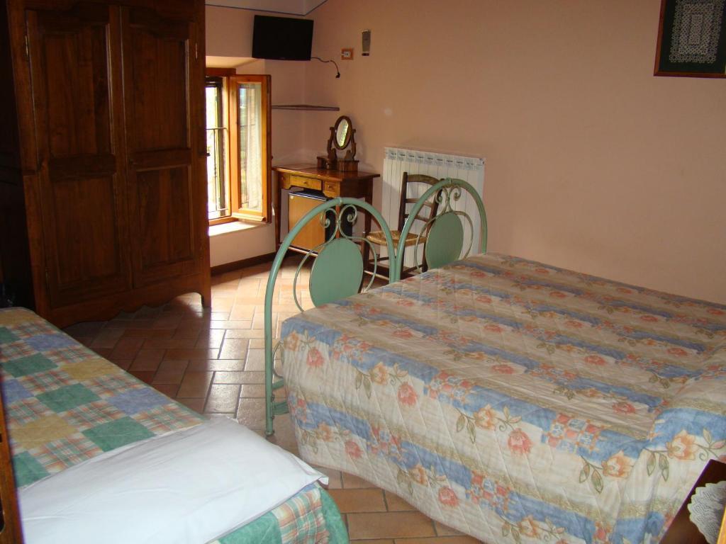 Agriturismo Vecchio Gelso Ortezzano Værelse billede
