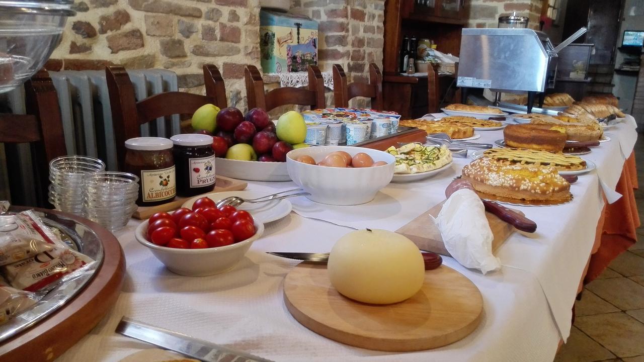 Agriturismo Vecchio Gelso Ortezzano Eksteriør billede