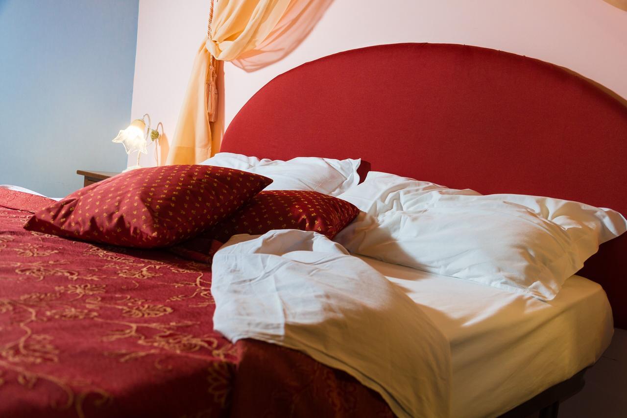 Agriturismo Vecchio Gelso Ortezzano Eksteriør billede