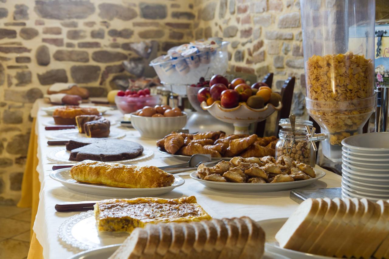 Agriturismo Vecchio Gelso Ortezzano Eksteriør billede